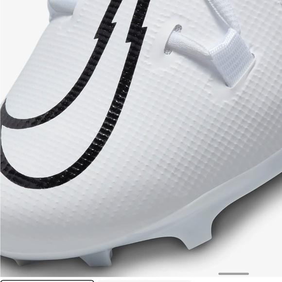 The Nike Alpha Menace Pro 3 takes - Picture 8 of 10